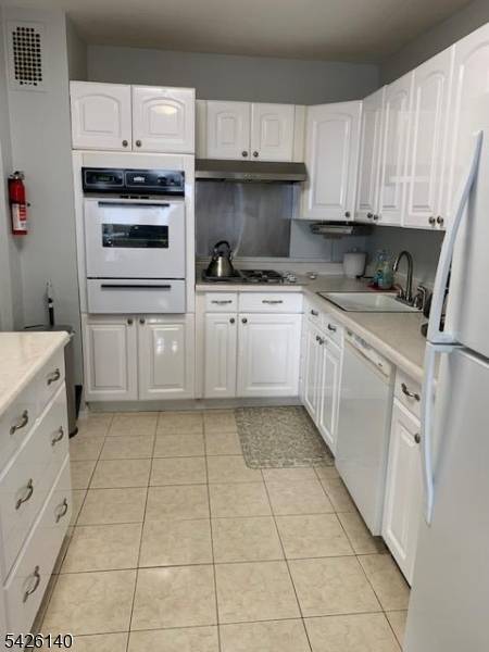 39 E 39Th St #7R, Paterson City, NJ 07514