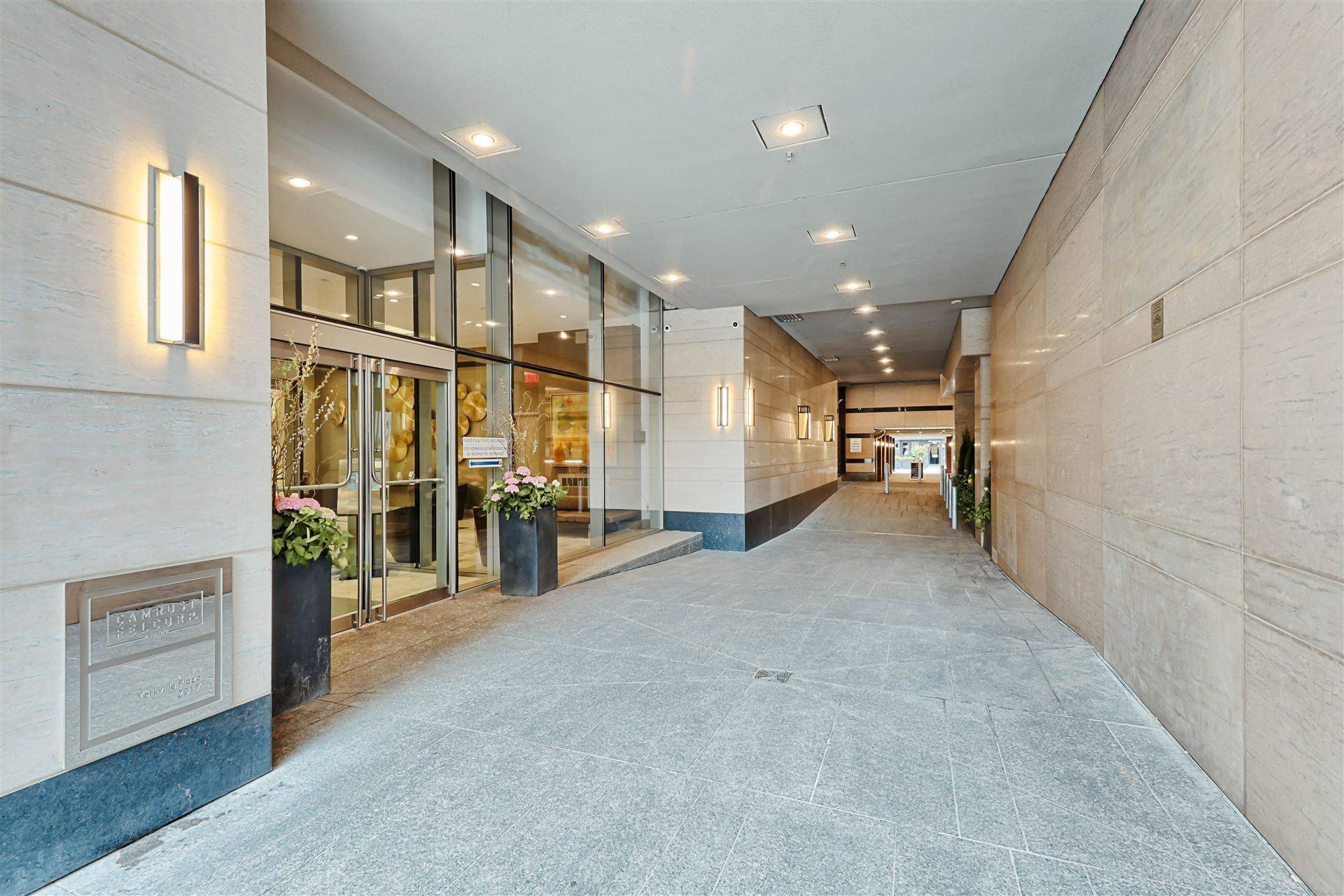 155 Yorkville AVE #1412, Toronto C02, ON M5R 0B4
