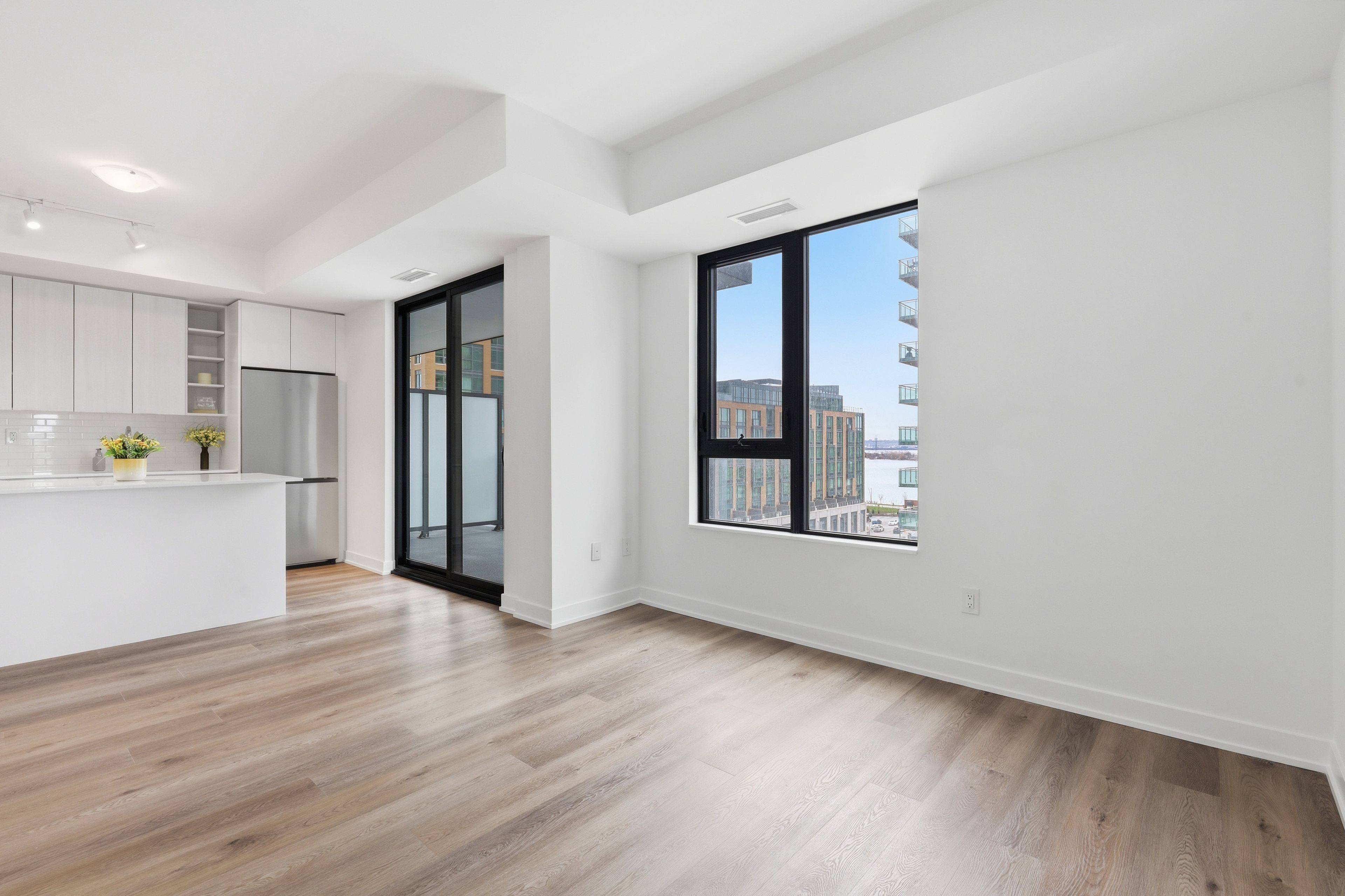 2075 Lakeshore RD #609, Burlington, ON L7R 0H3