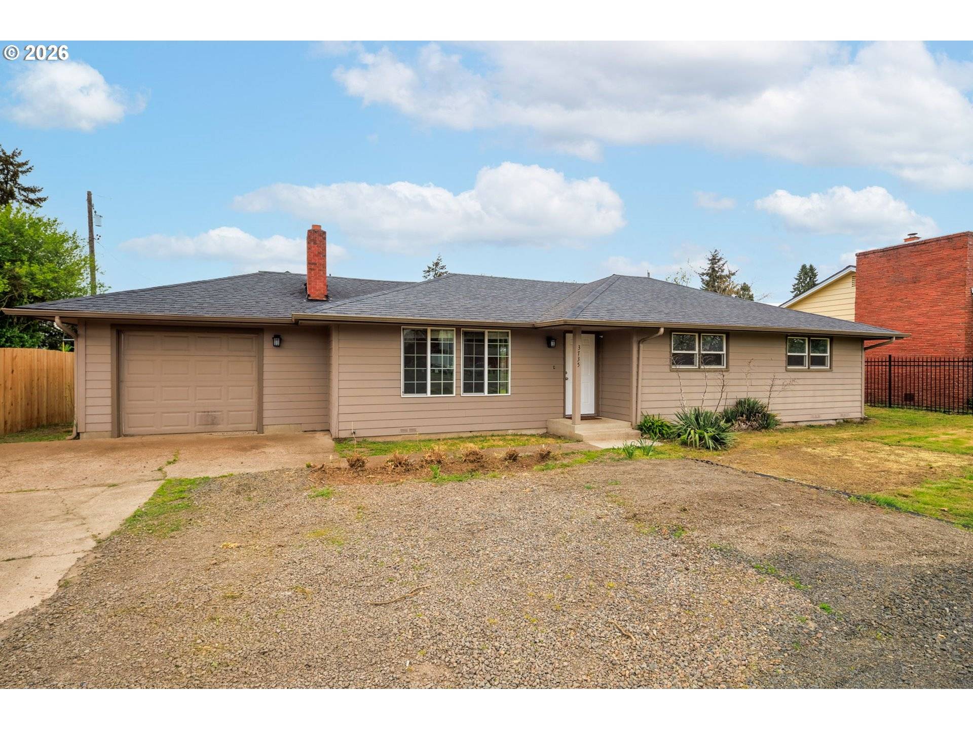3735 HARLOW RD, Eugene, OR 97401