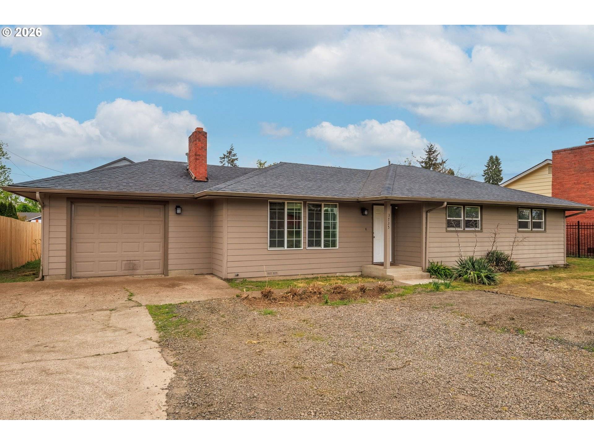 3735 HARLOW RD, Eugene, OR 97401