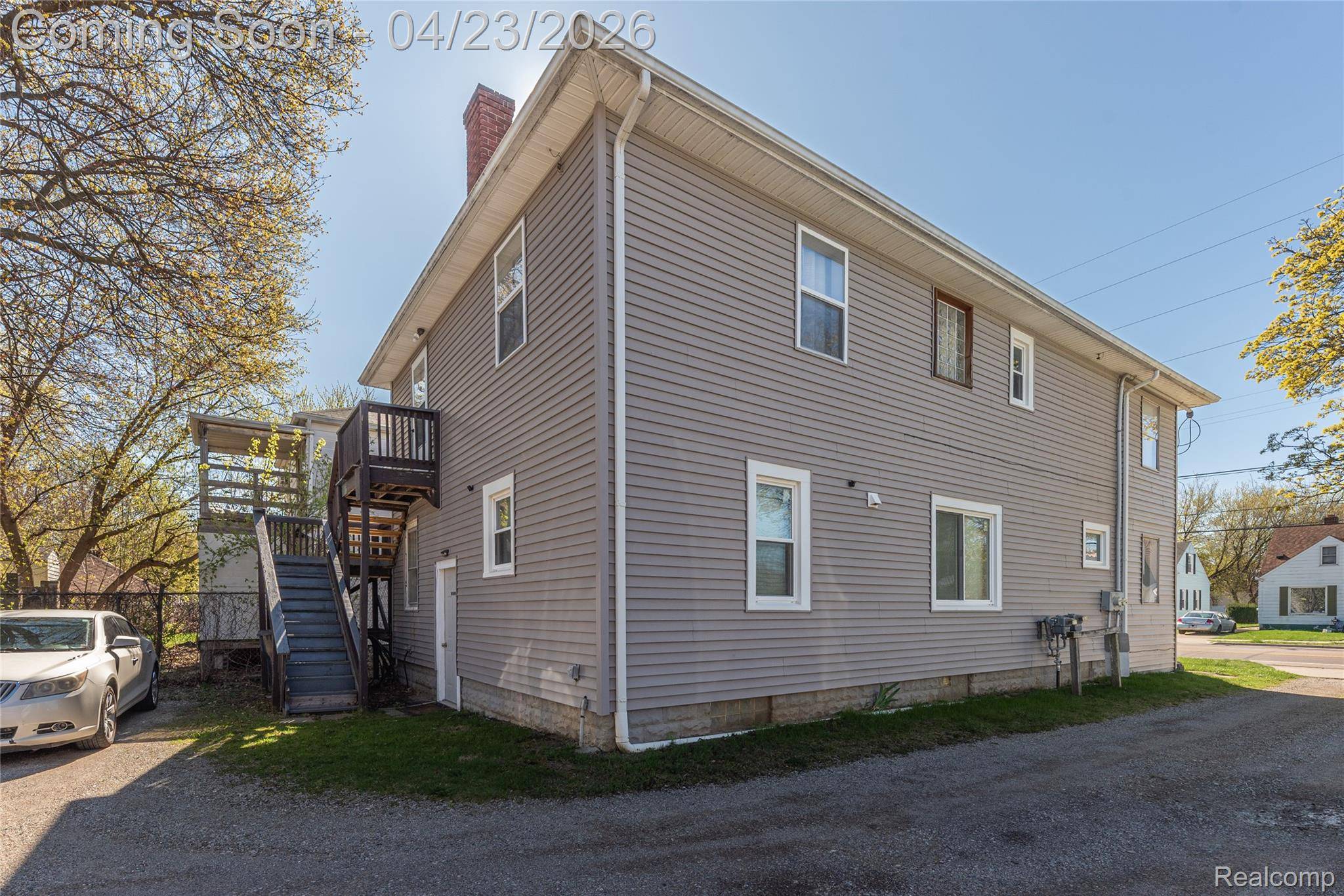 738 W Atherton RD, Flint, MI 48507