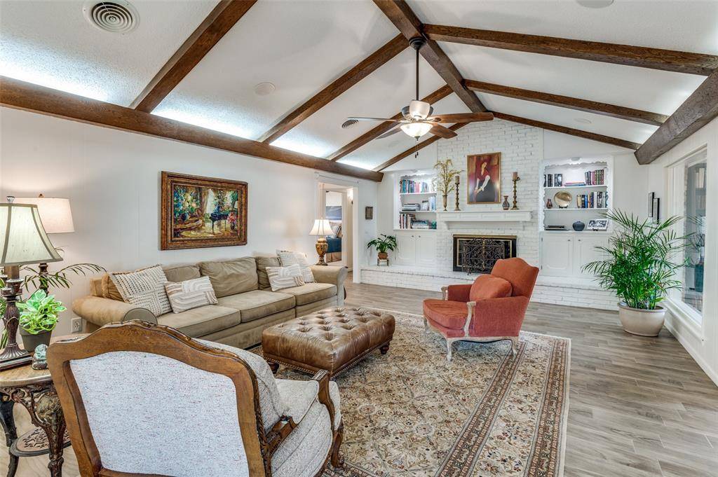 1710 N Dickerson, Pantego, TX 76013