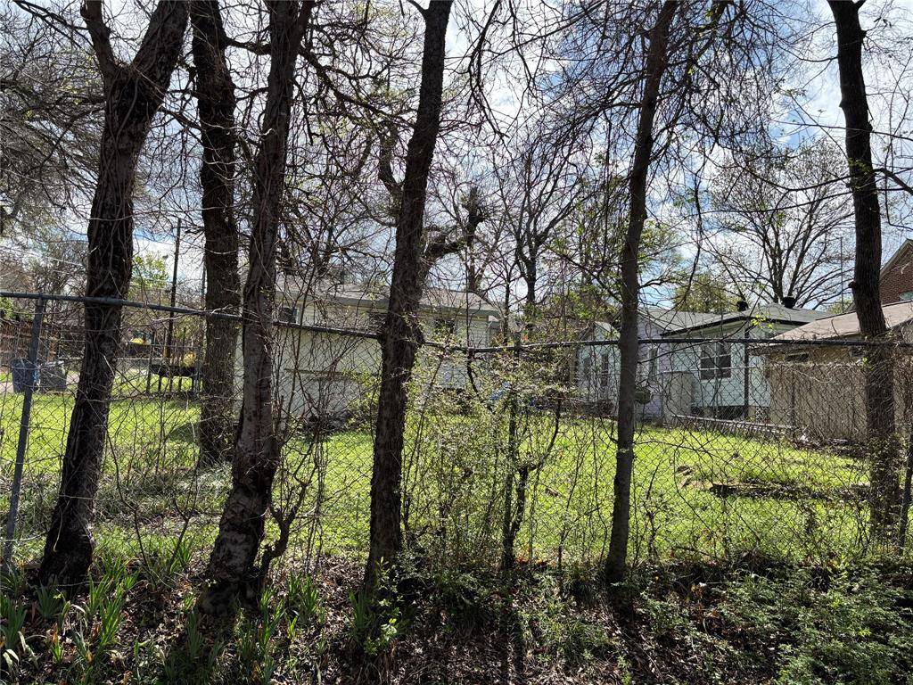 8043 Deer Trail Drive, Dallas, TX 75238