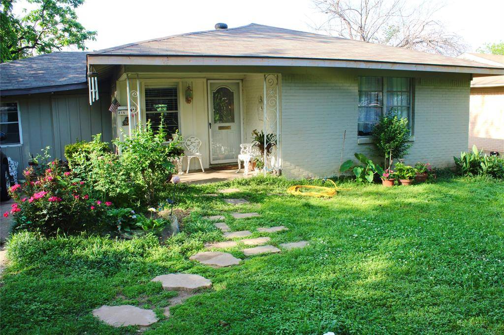 215 E 15th Street, Irving, TX 75060