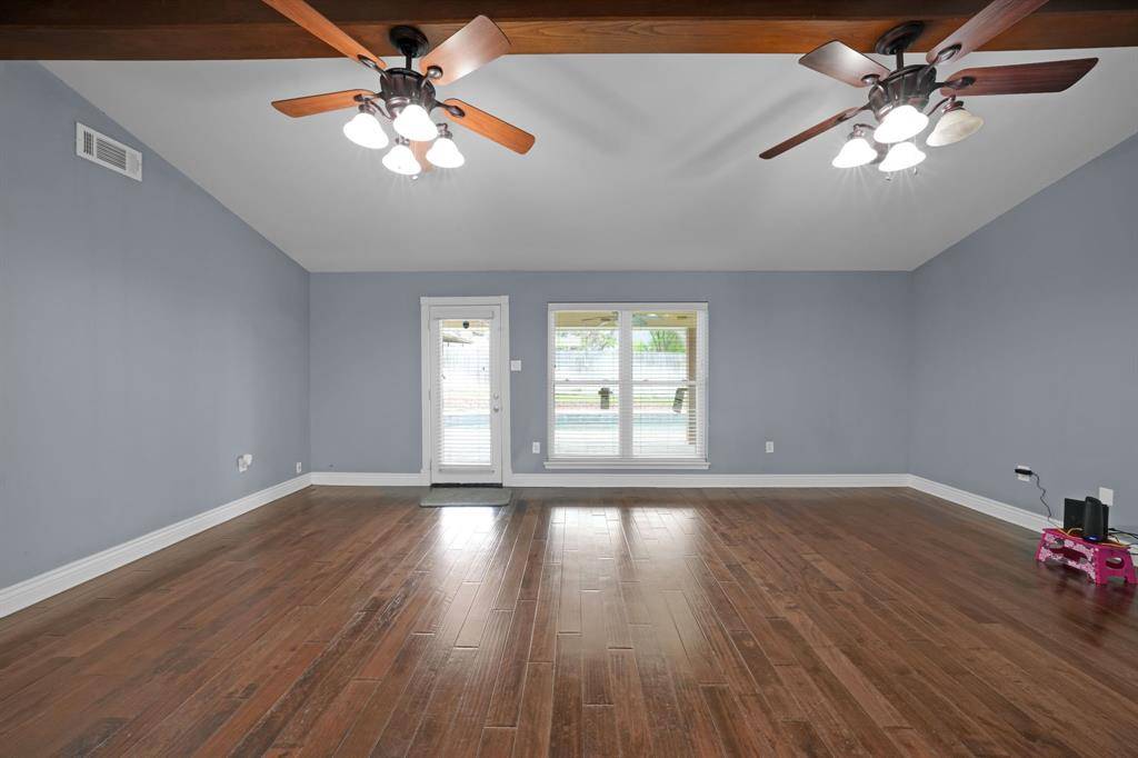 4203 Pleasant Hill Drive, Arlington, TX 76016