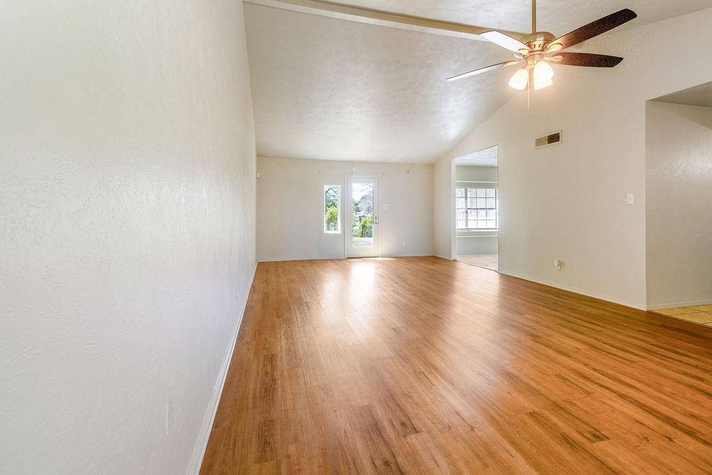 452 Matterhorn Street, Cedar Hill, TX 75104