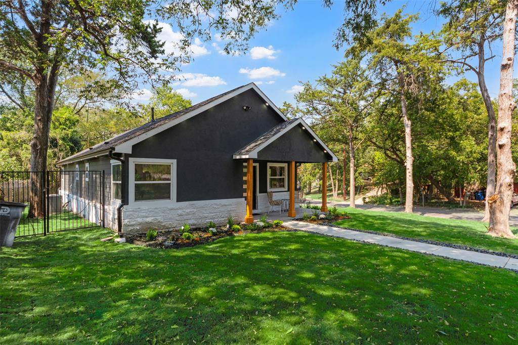 1503 E Lakeview Drive, Dallas, TX 75216