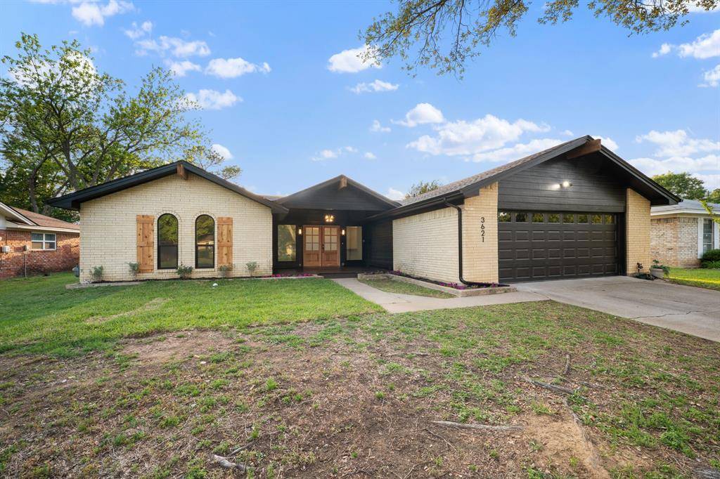 3621 Stephenson Drive, Bedford, TX 76021