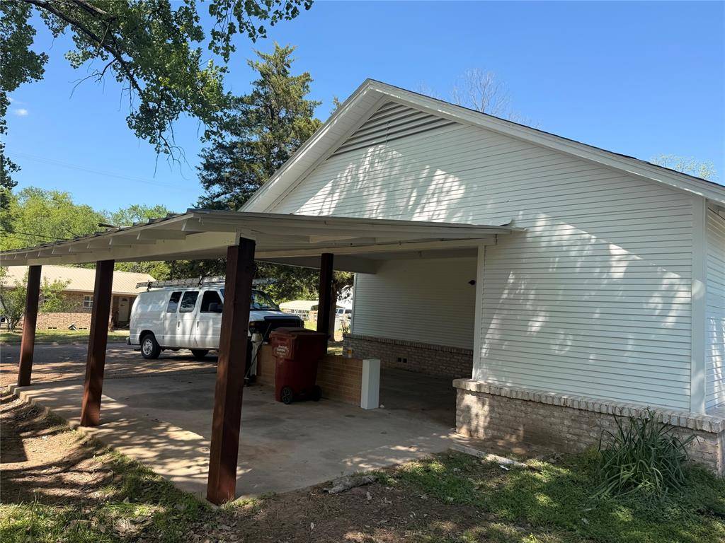 200 Miller Street, Mount Vernon, TX 75457