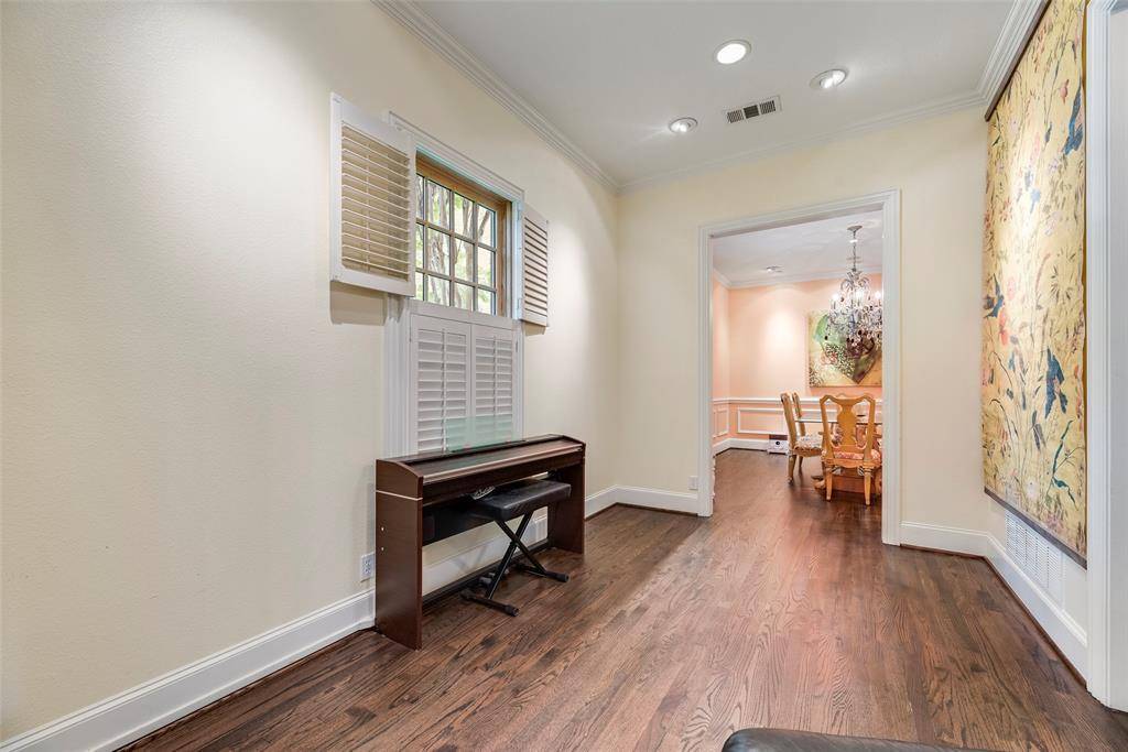 1418 Yakimo Drive, Dallas, TX 75208