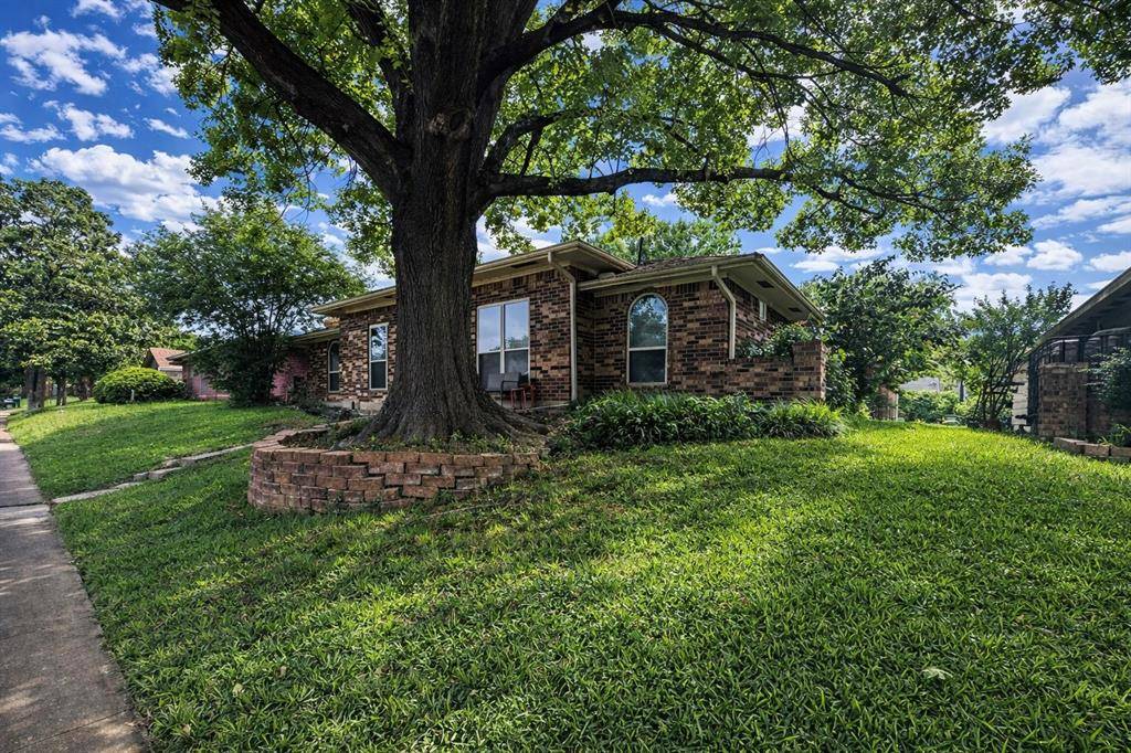 4905 Willowhaven Circle, Garland, TX 75043