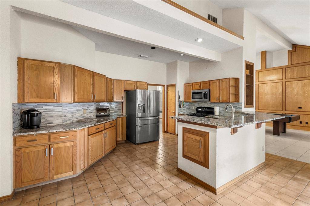 2909 Pitkin Drive, Arlington, TX 76006