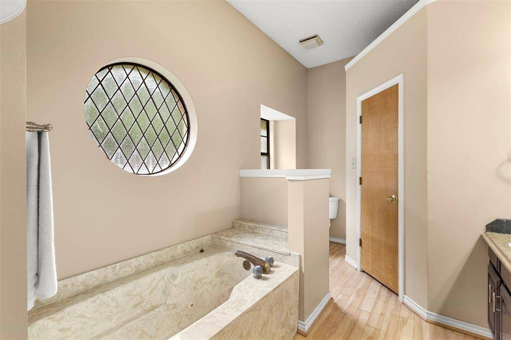 2909 Pitkin Drive, Arlington, TX 76006