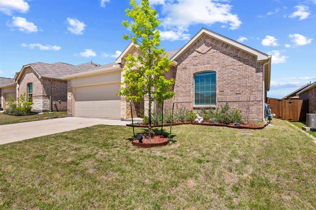 1810 Memorable Moment Drive, Crandall, TX 75114