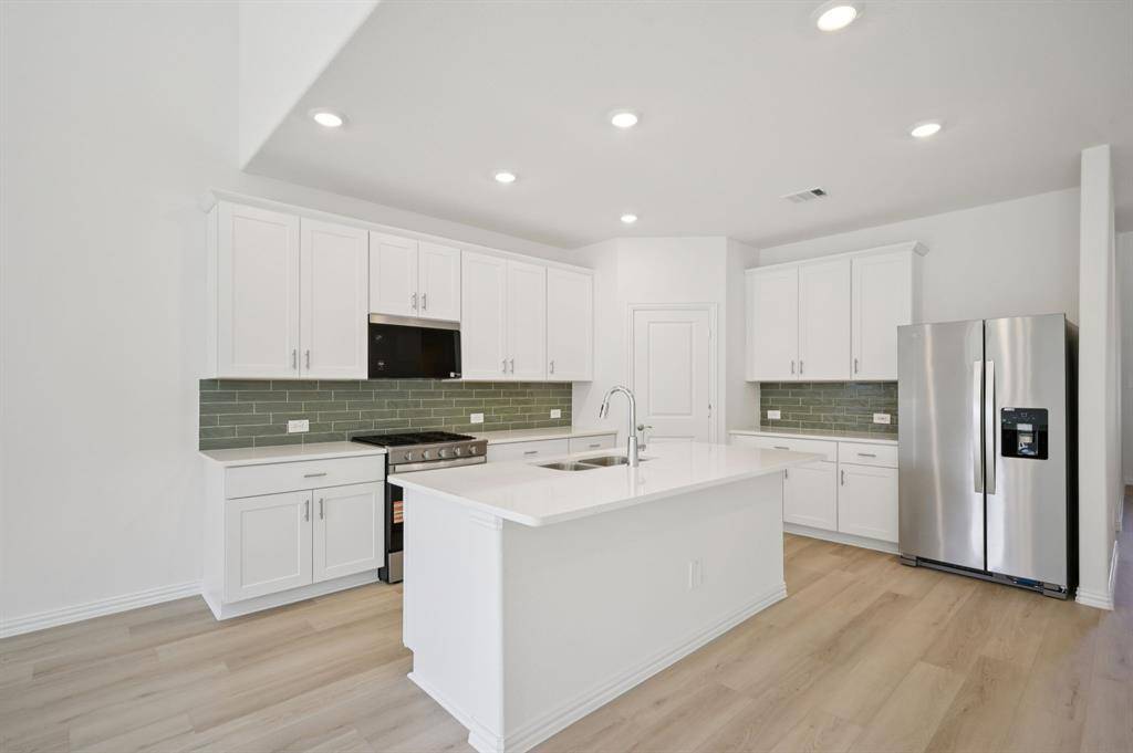 2305 Nicole Drive, Denton, TX 76208