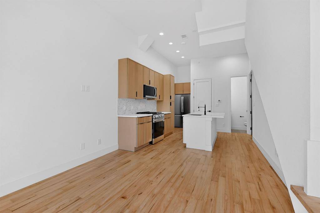 2080 Kelly Avenue #109, Dallas, TX 75215