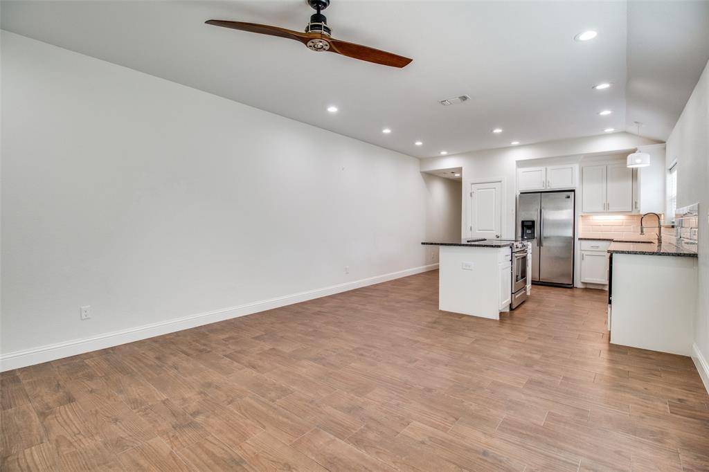 614 E College Street, Sherman, TX 75090