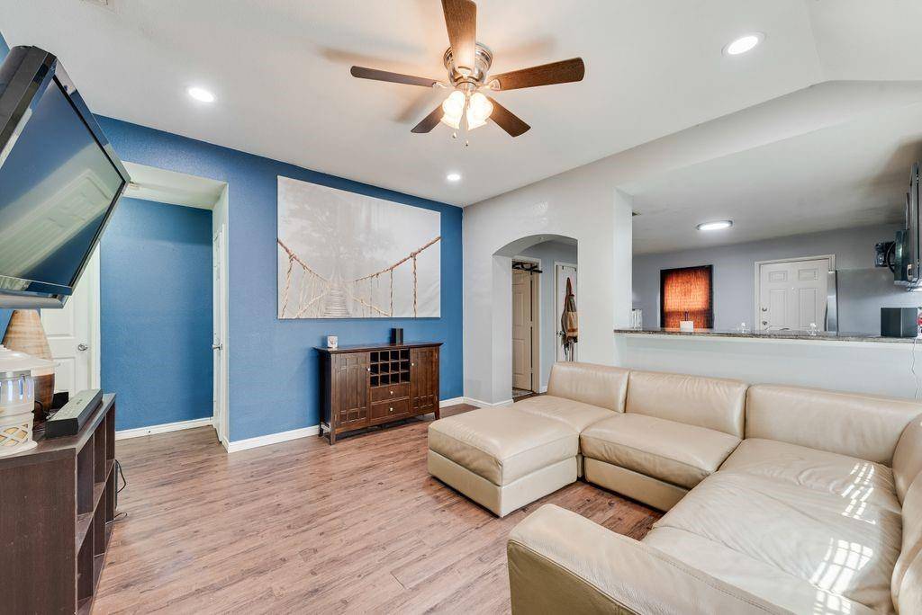 2408 Oak Dale Road, Dallas, TX 75241