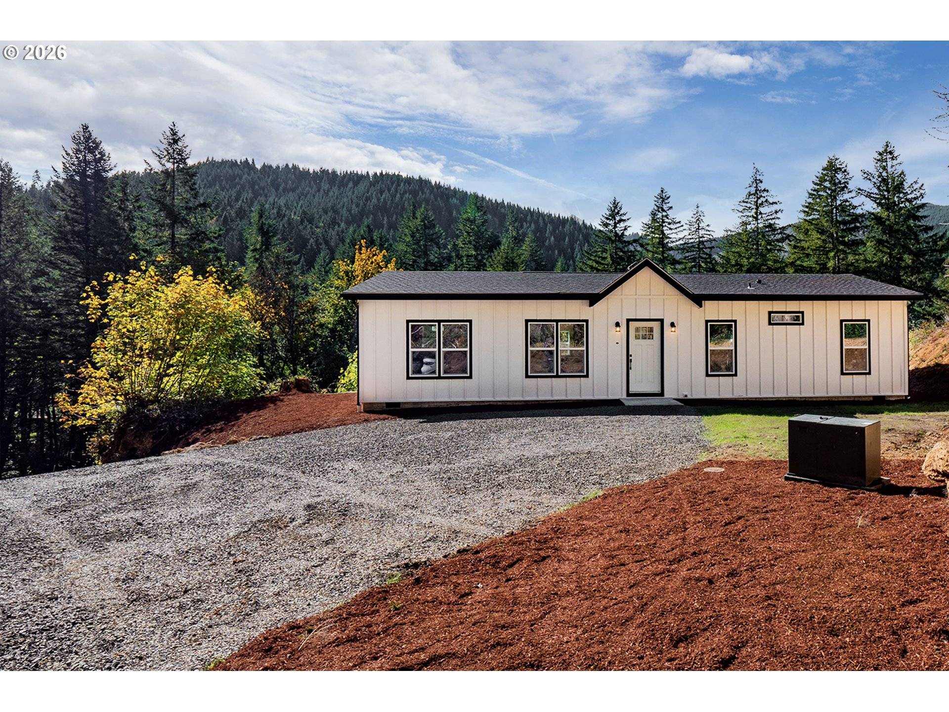 42276 WINBERRY CREEK RD, Fall Creek, OR 97438