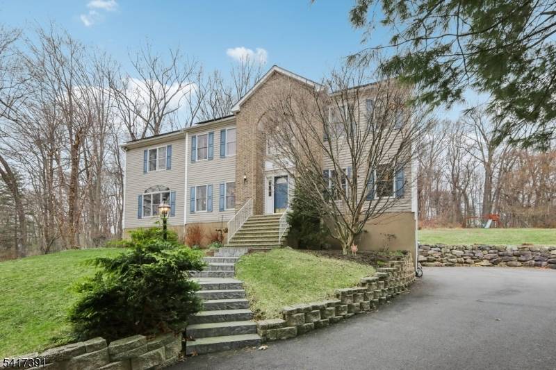 64 Fords Rd, Randolph Twp., NJ 07869