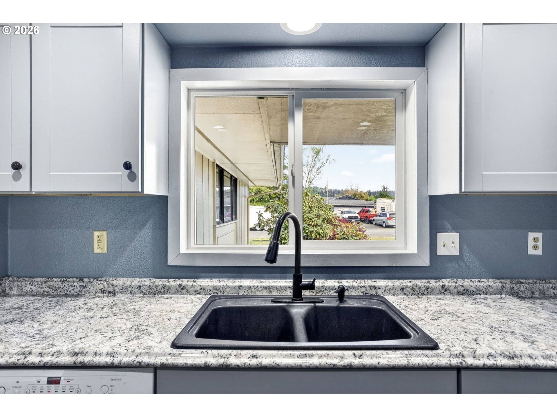 3815 CHERRYWOOD ST, Longview, WA 98632