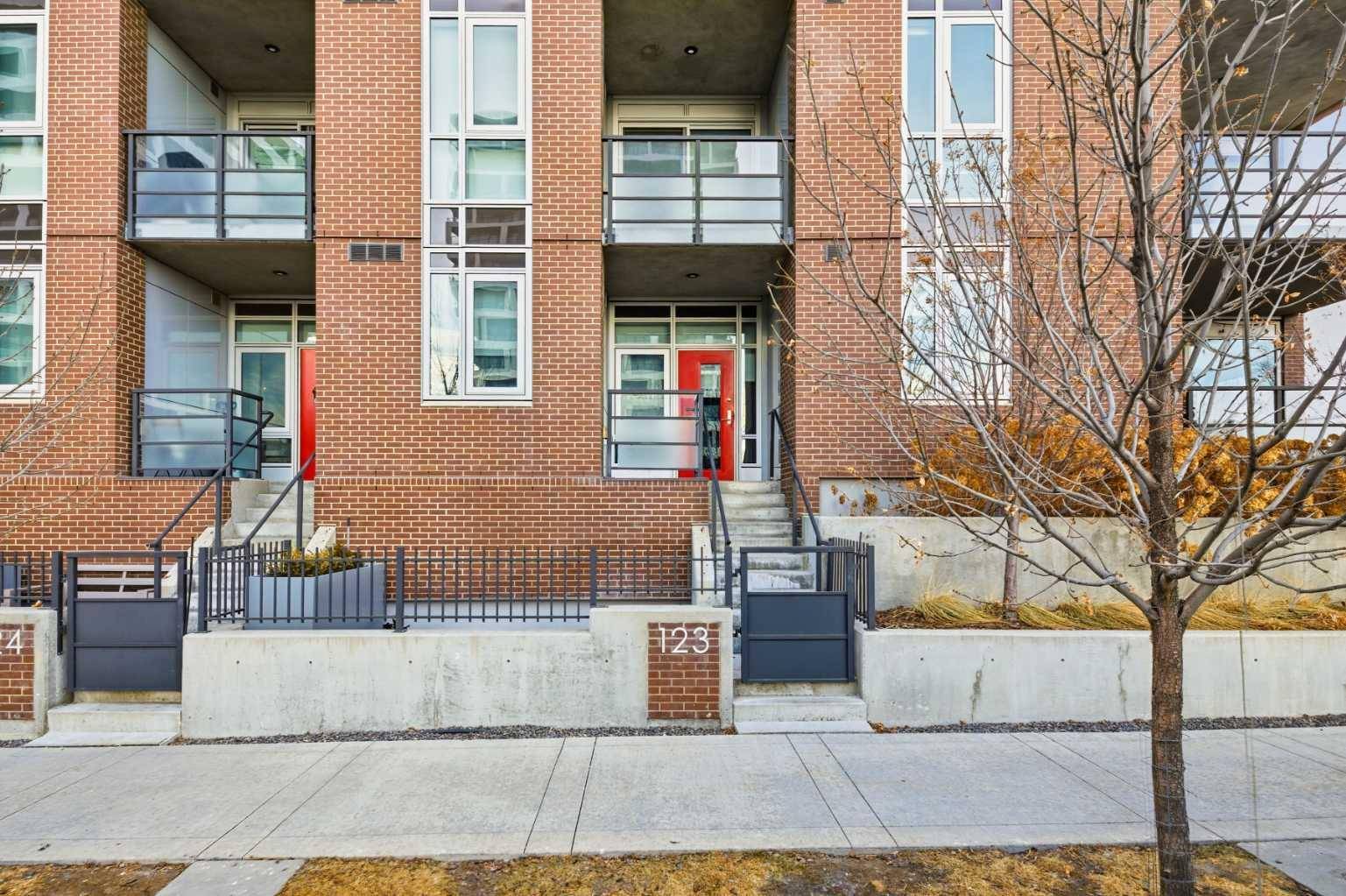 88 9 ST NE #123, Calgary, AB T2E 4E1