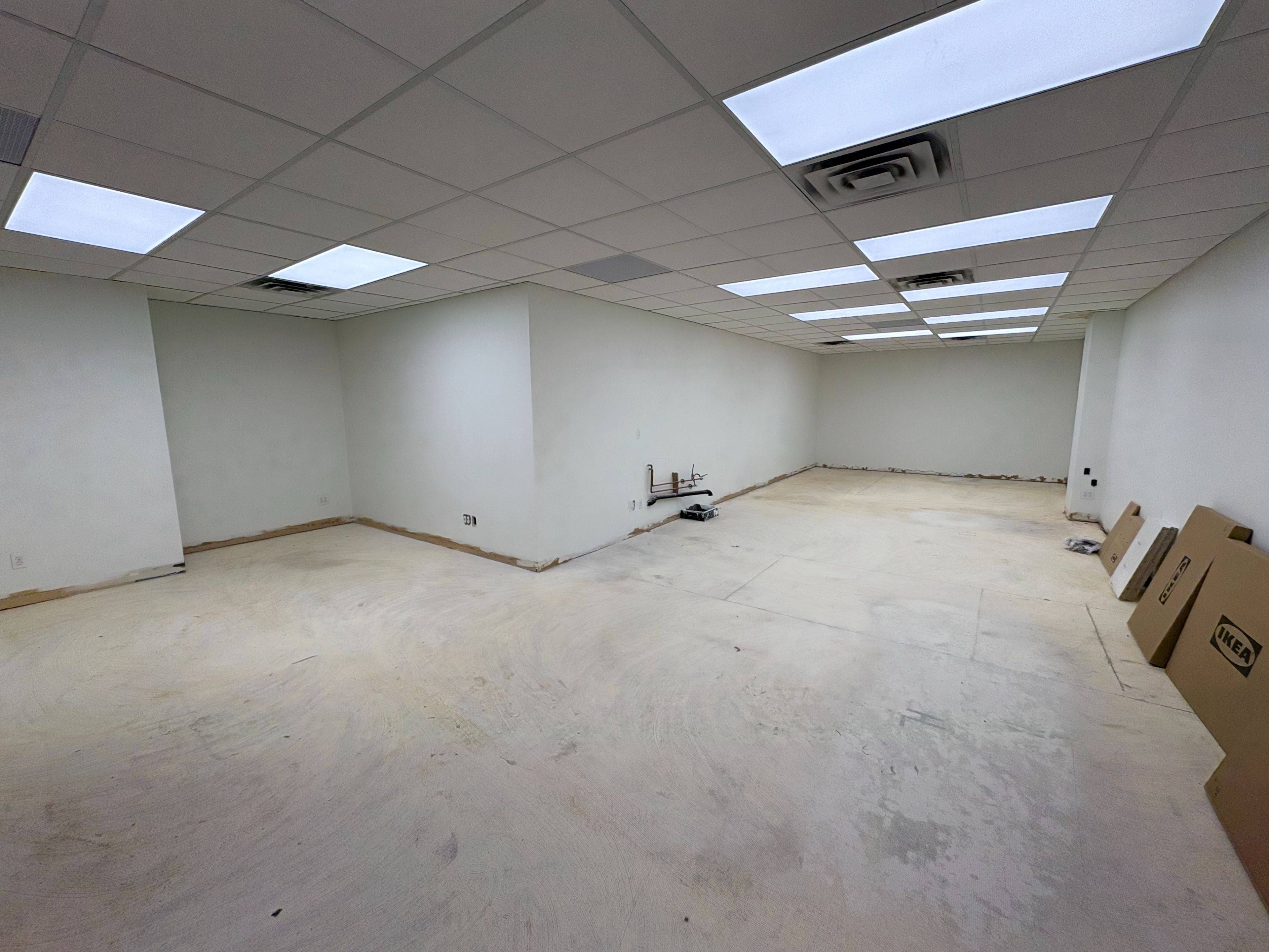 5510 Canotek RD #201, Beacon Hill North - South And Area, ON K1J 9J5