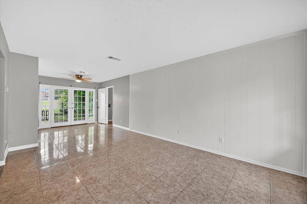 263 Merribrook Trail, Duncanville, TX 75116