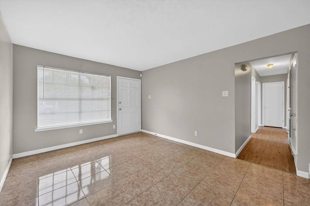 263 Merribrook Trail, Duncanville, TX 75116