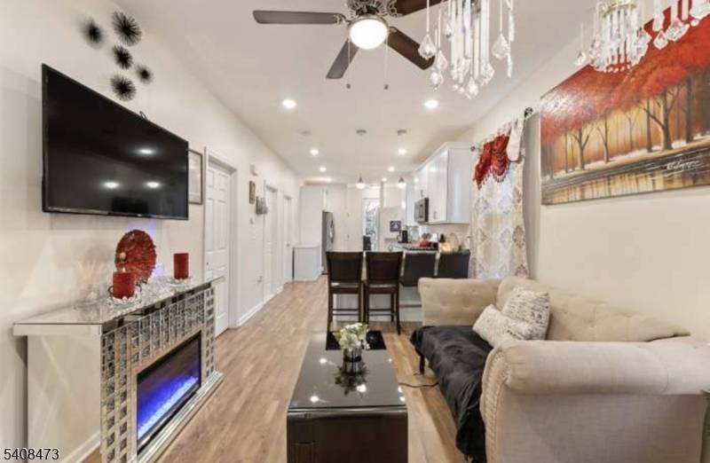 612 Magnolia Ave, Elizabeth City, NJ 07206