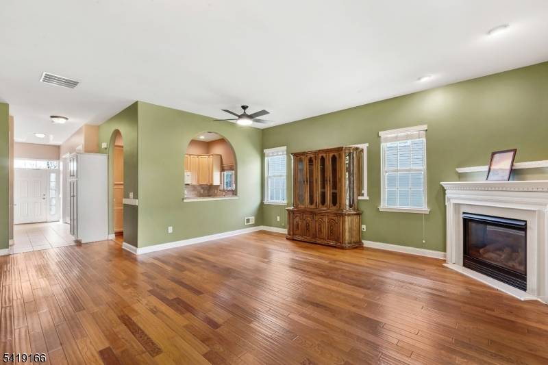 579 EDWARD ST., Lopatcong Twp., NJ 08865