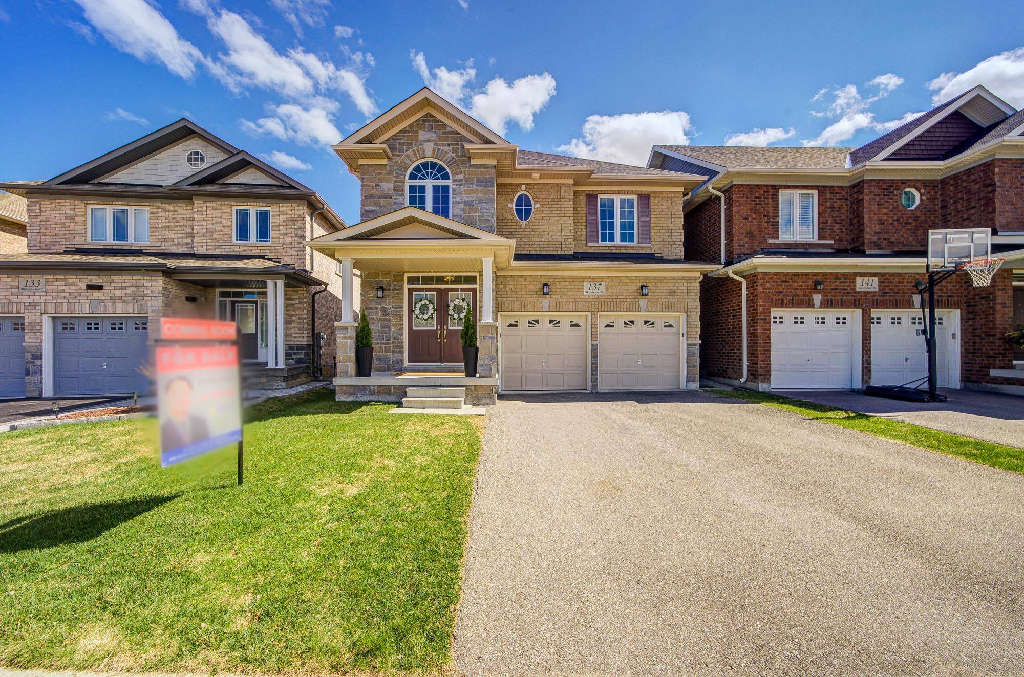 137 Brookview DR, Bradford West Gwillimbury, ON L3Z 0R9