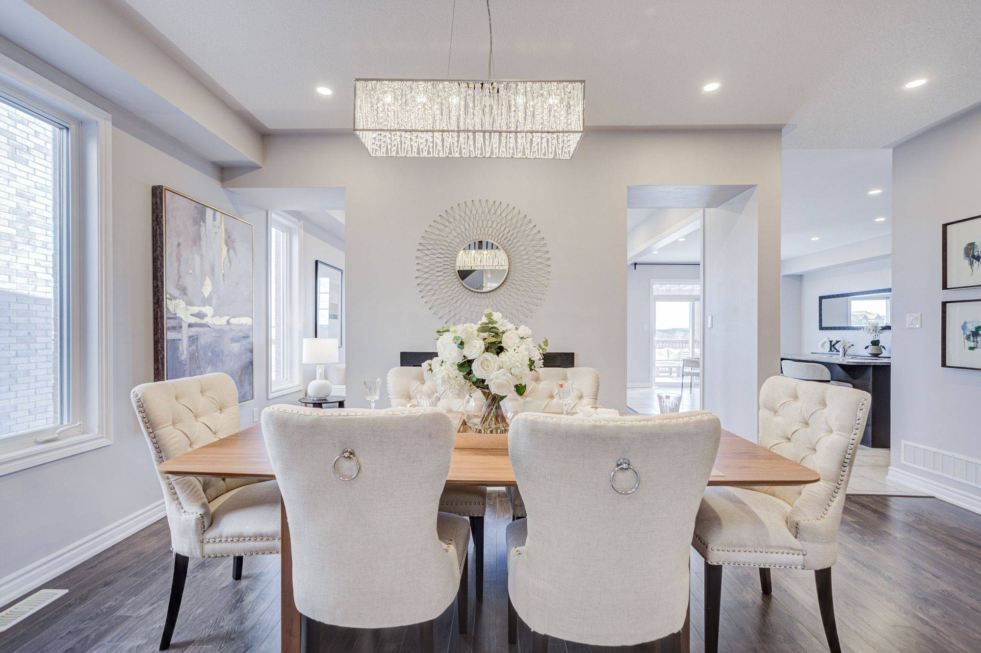 137 Brookview DR, Bradford West Gwillimbury, ON L3Z 0R9