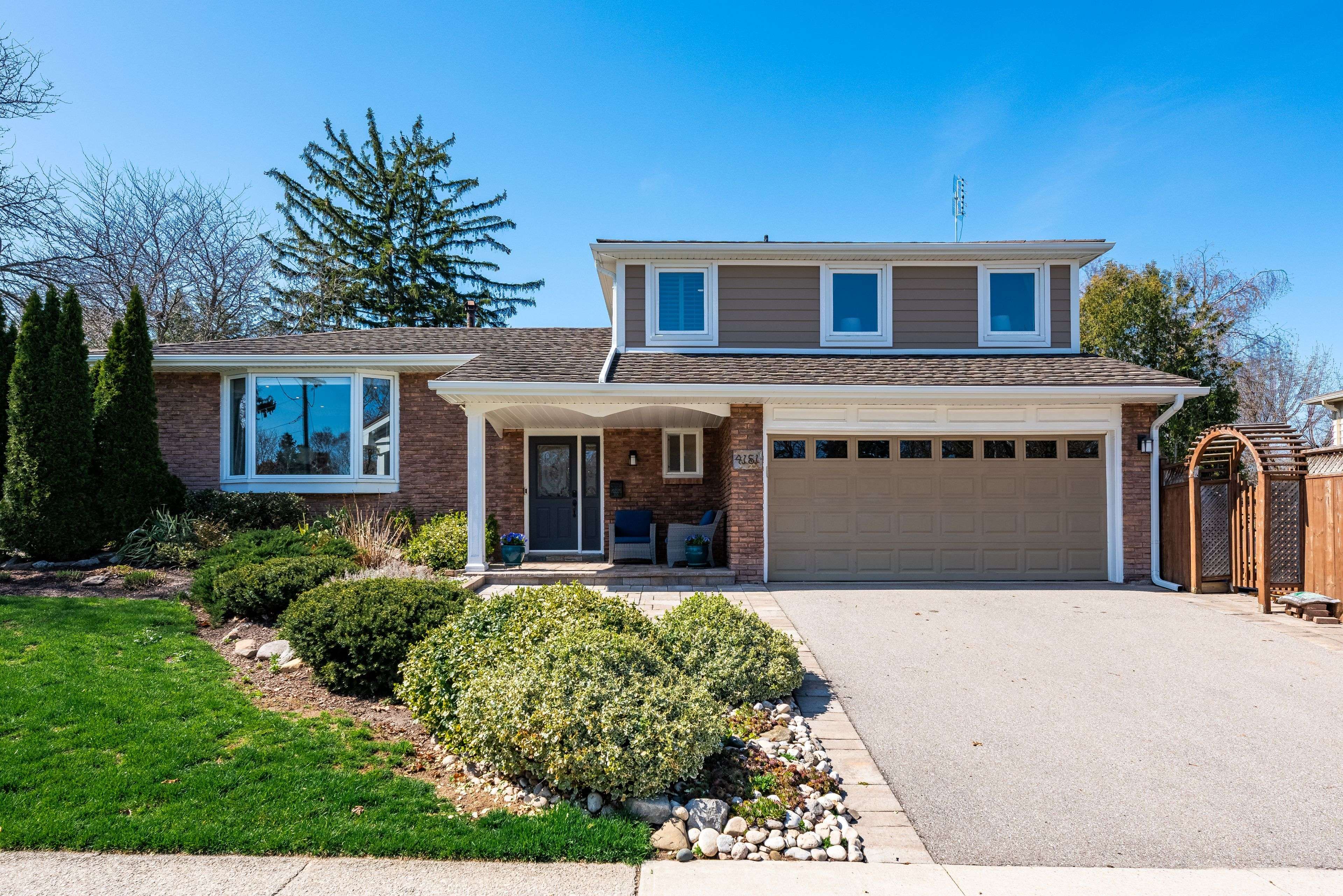 4151 Spruce AVE, Burlington, ON L7L 1K8