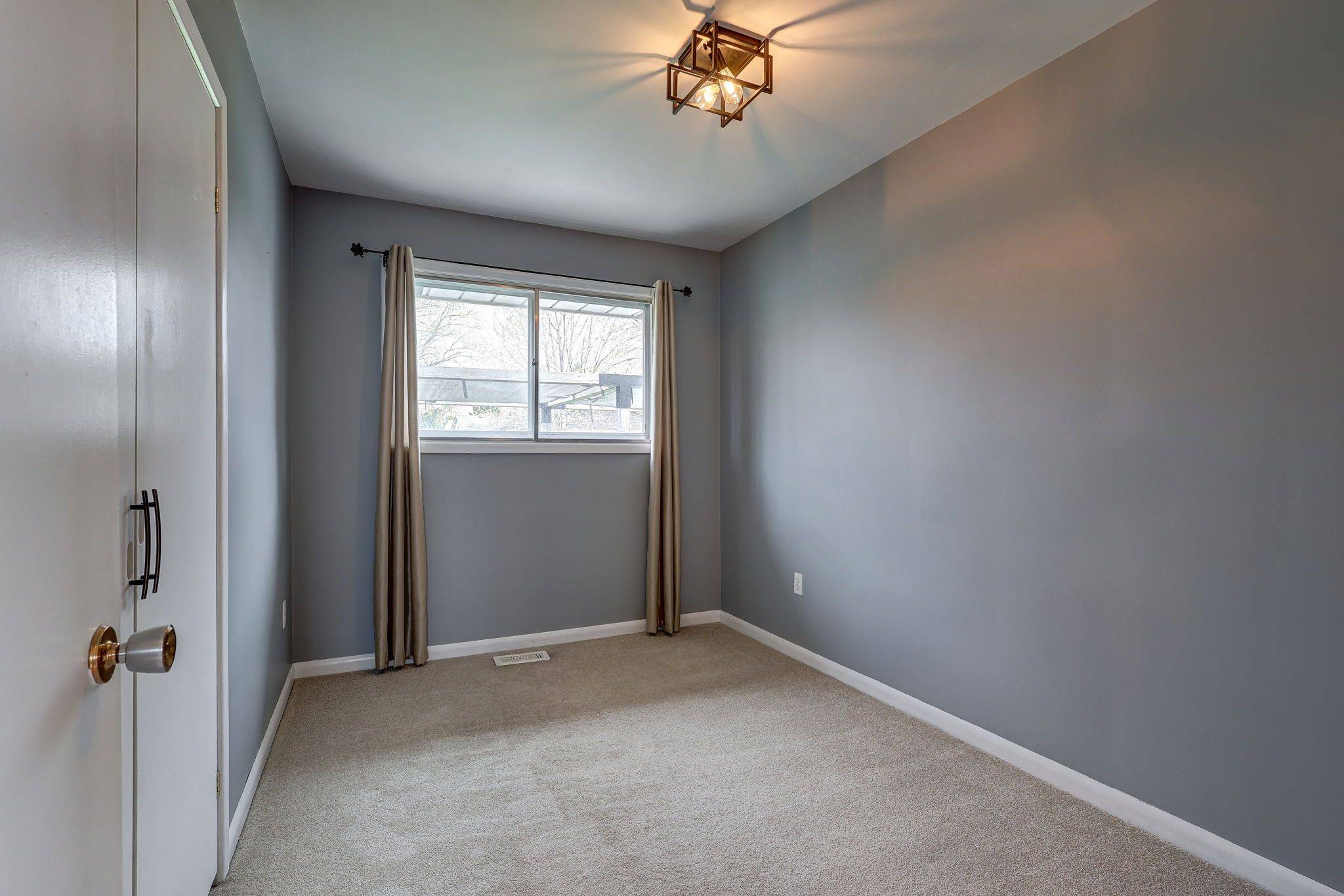 784 Elm ST, Central Elgin, ON N5P 1T1