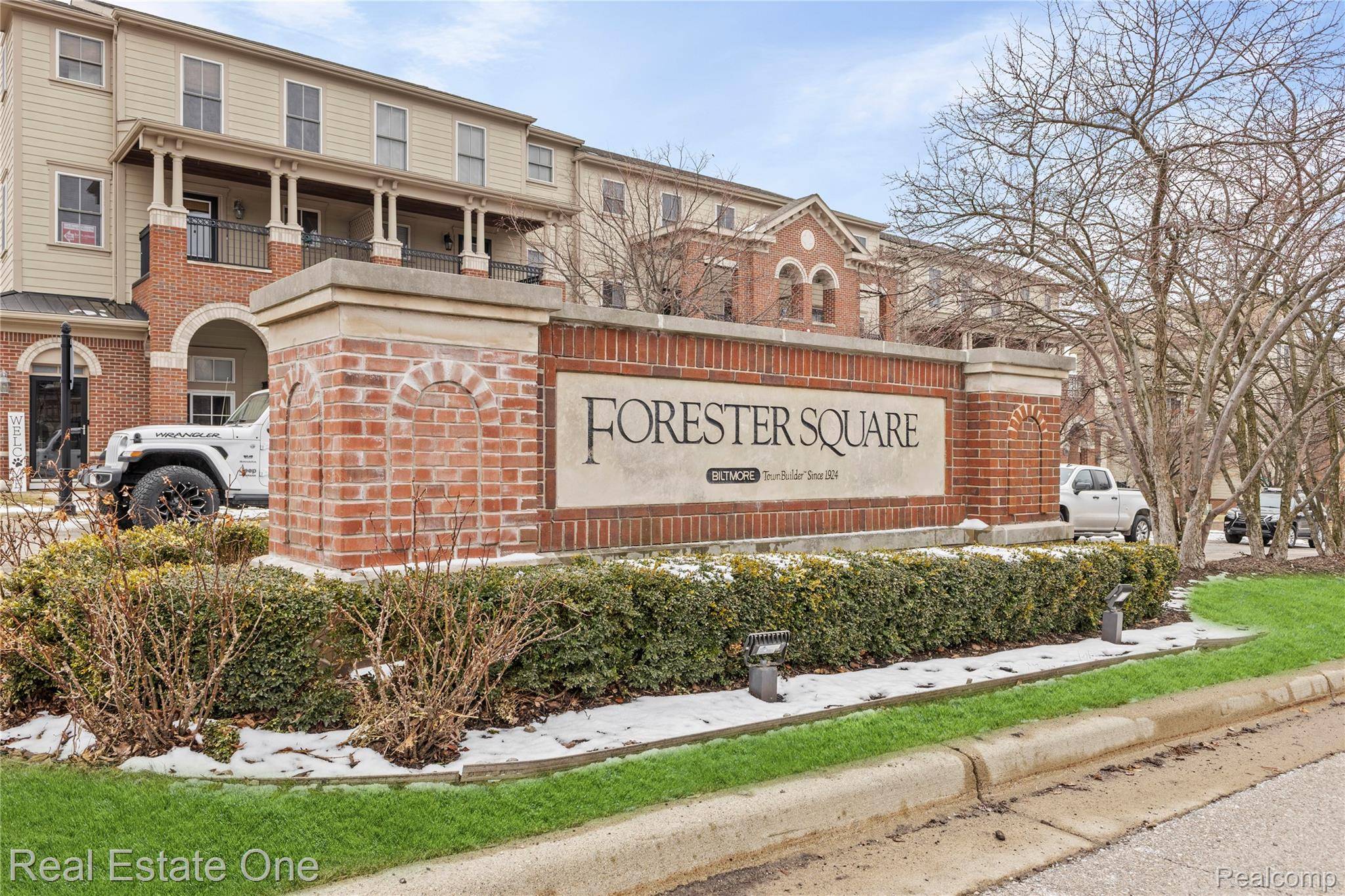 3939 Forester BLVD, Auburn Hills, MI 48326