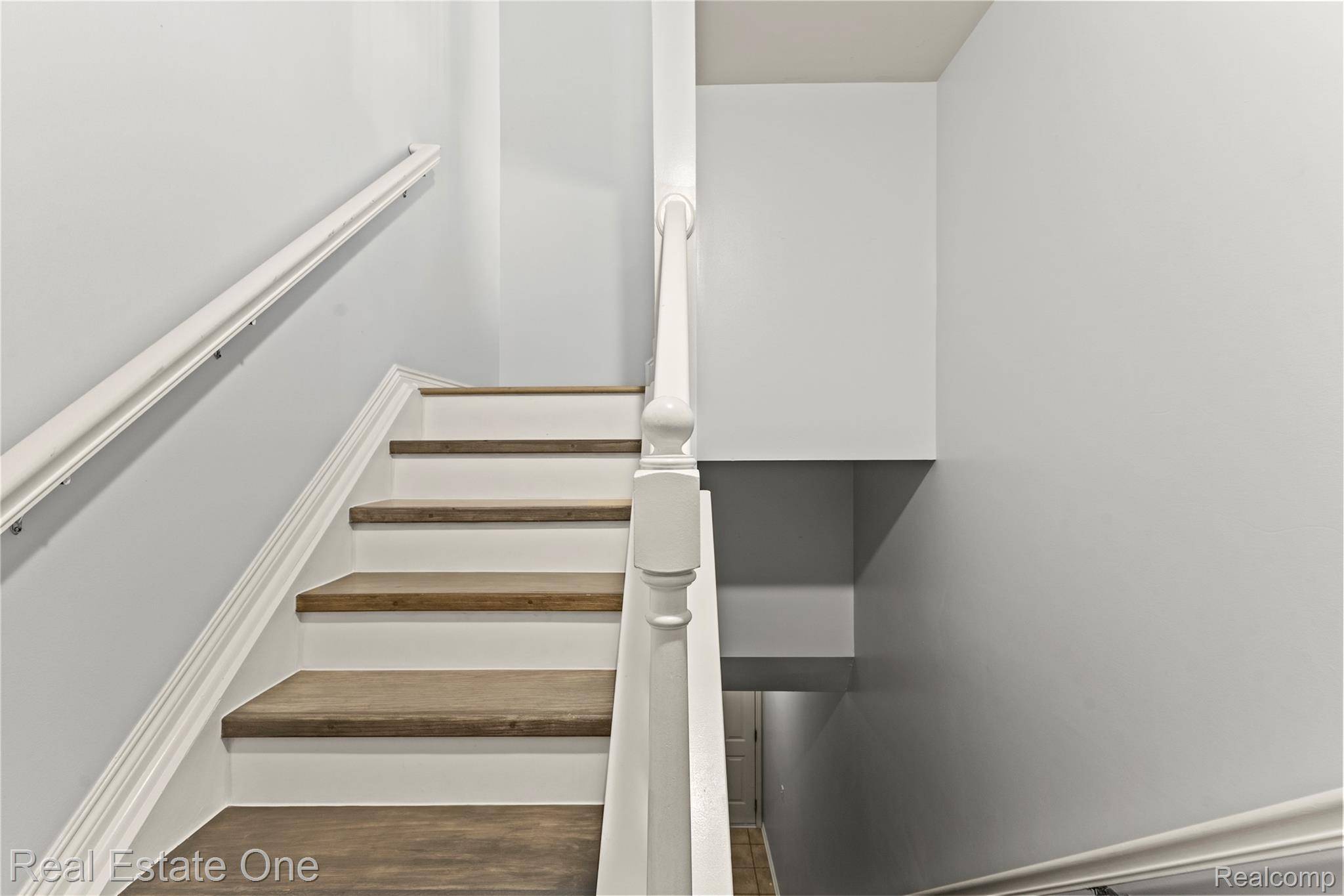 3939 Forester BLVD, Auburn Hills, MI 48326