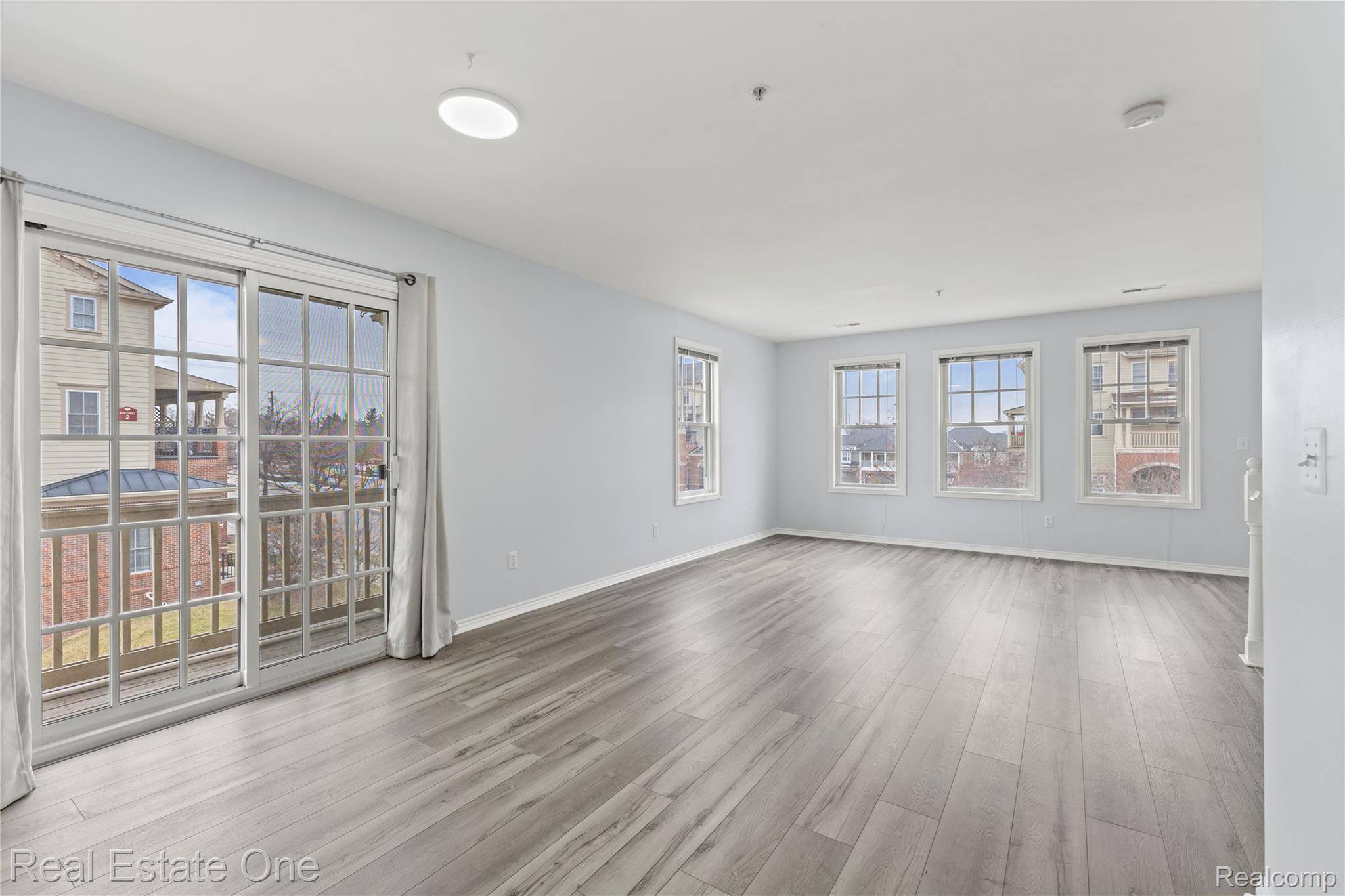 3939 Forester BLVD, Auburn Hills, MI 48326