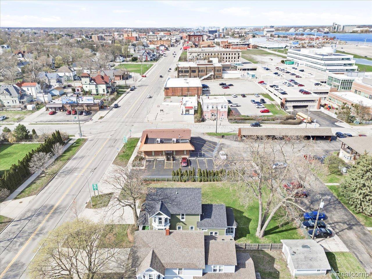 1618 MILITARY ST, Port Huron, MI 48060