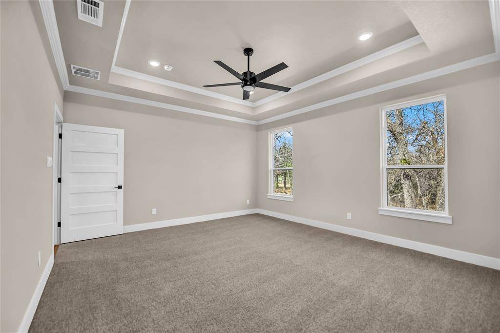 1064 Arbor Vista Drive, Azle, TX 76020