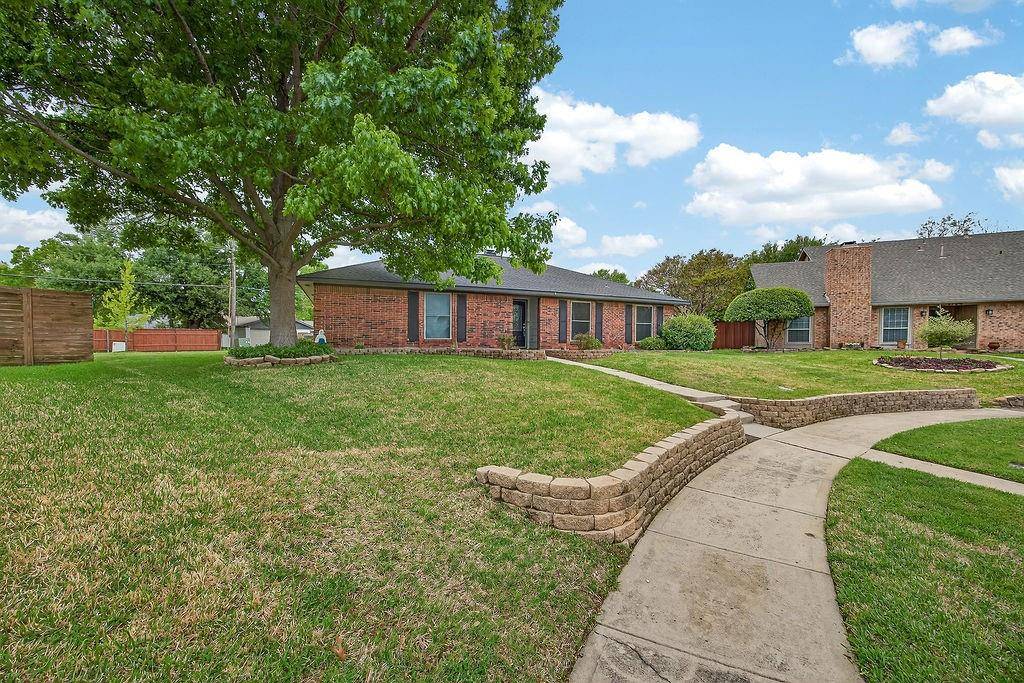 1706 Damian Way, Richardson, TX 75081