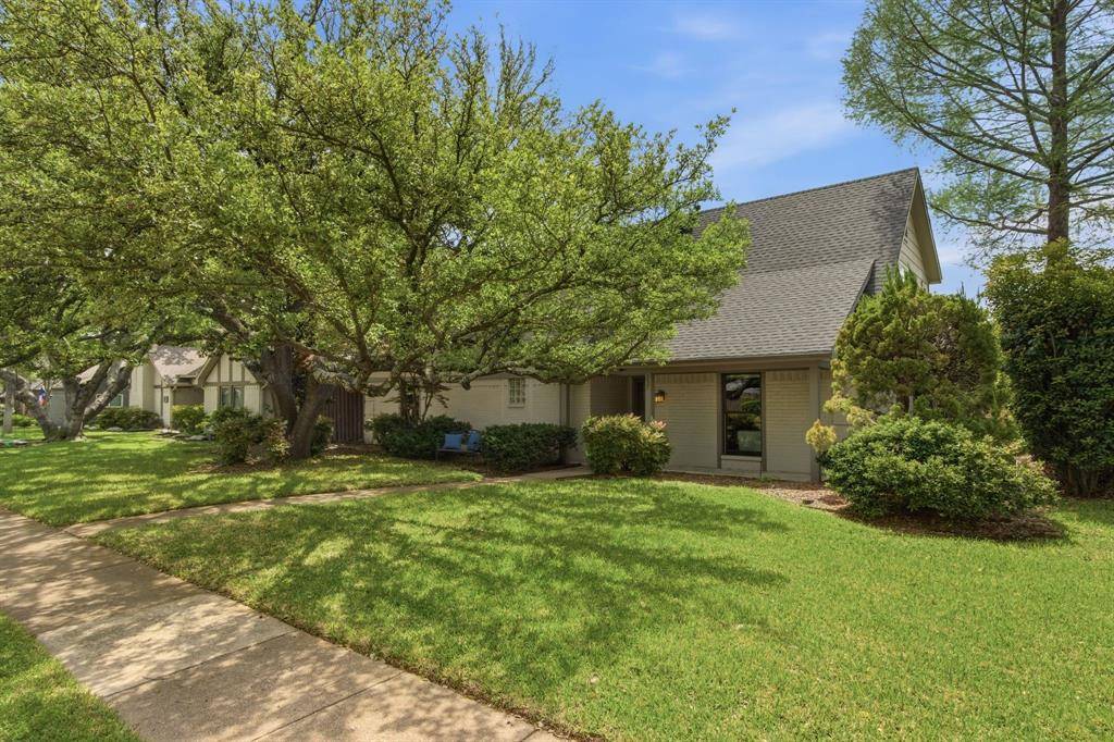 237 Woodcrest Drive, Richardson, TX 75080