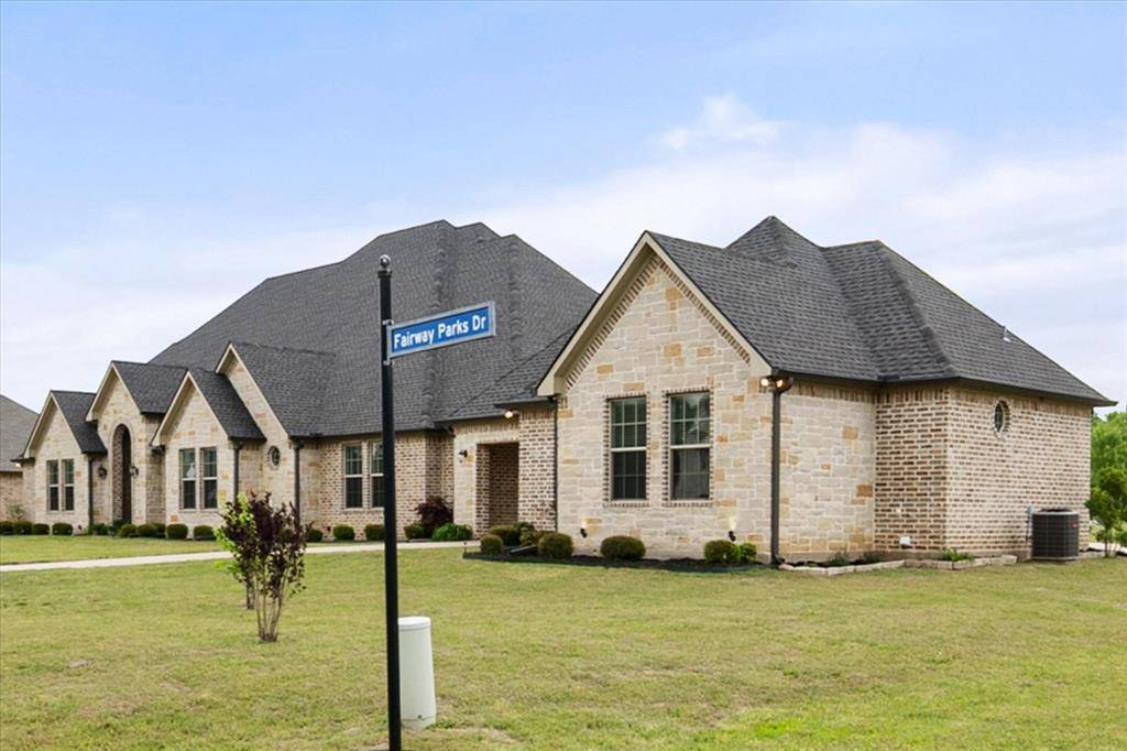 107 Fairway Parks Drive, Corsicana, TX 75110