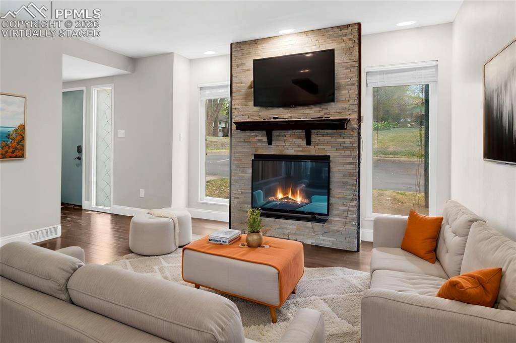 673 Shooks LN, Colorado Springs, CO 80903