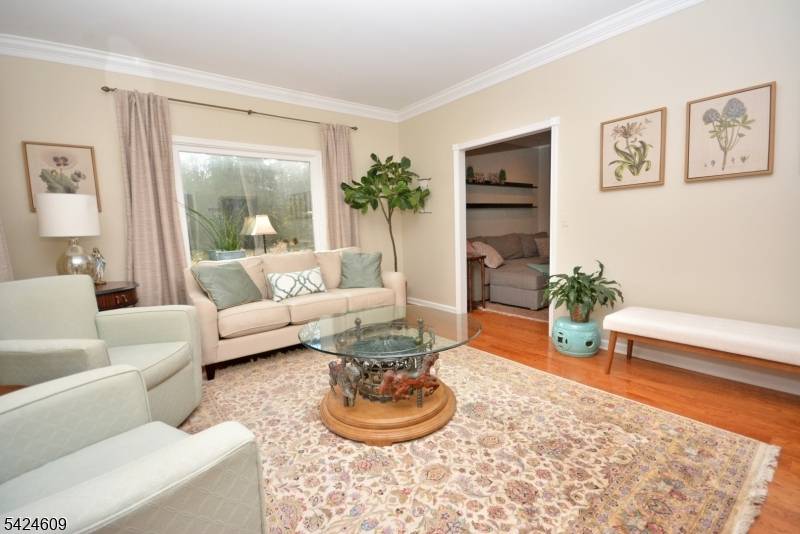 11 Devonald Dr, Bethlehem Twp., NJ 08802