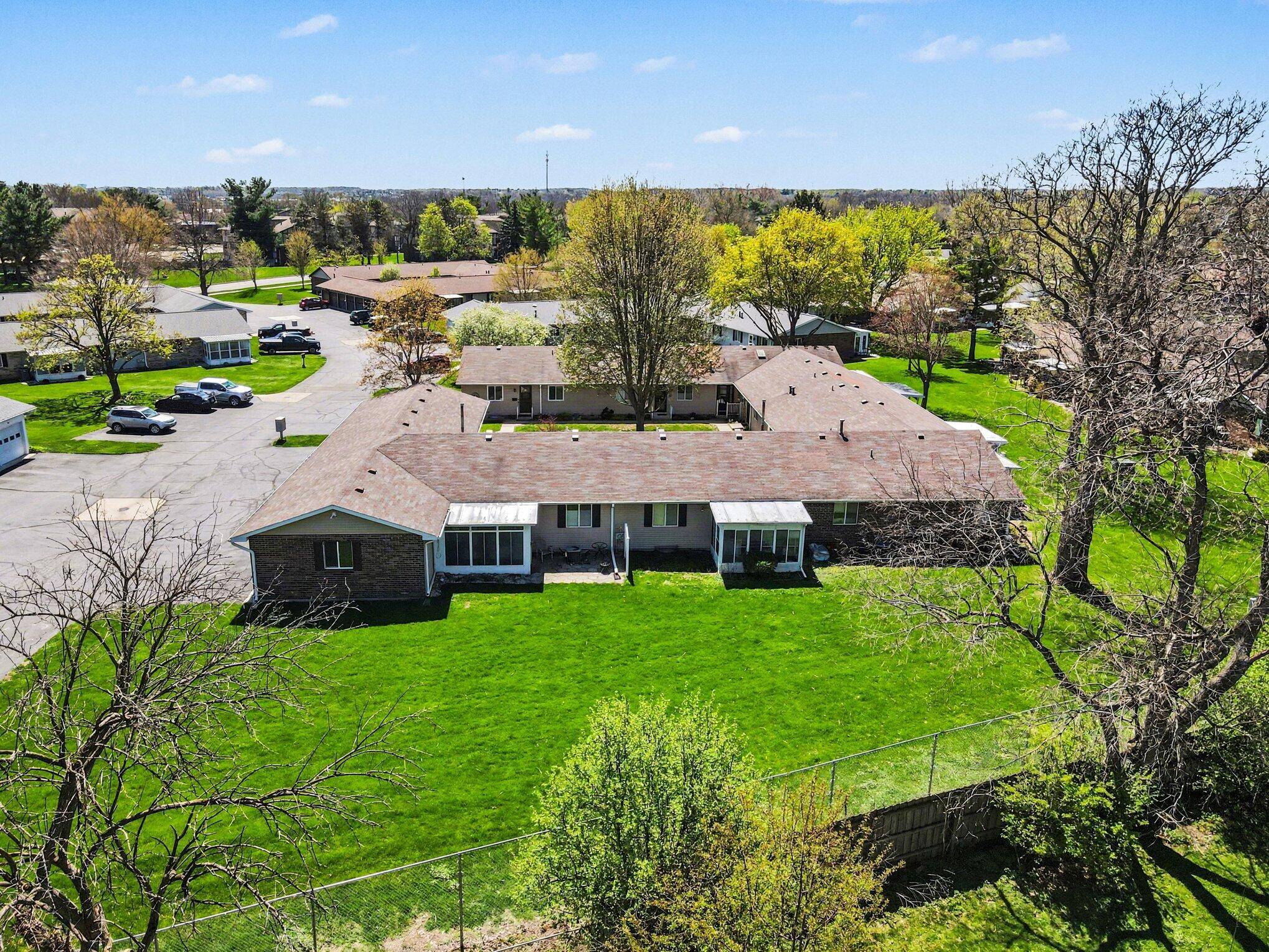 5126 Green Meadow RD, Oshtemo Twp, MI 49009