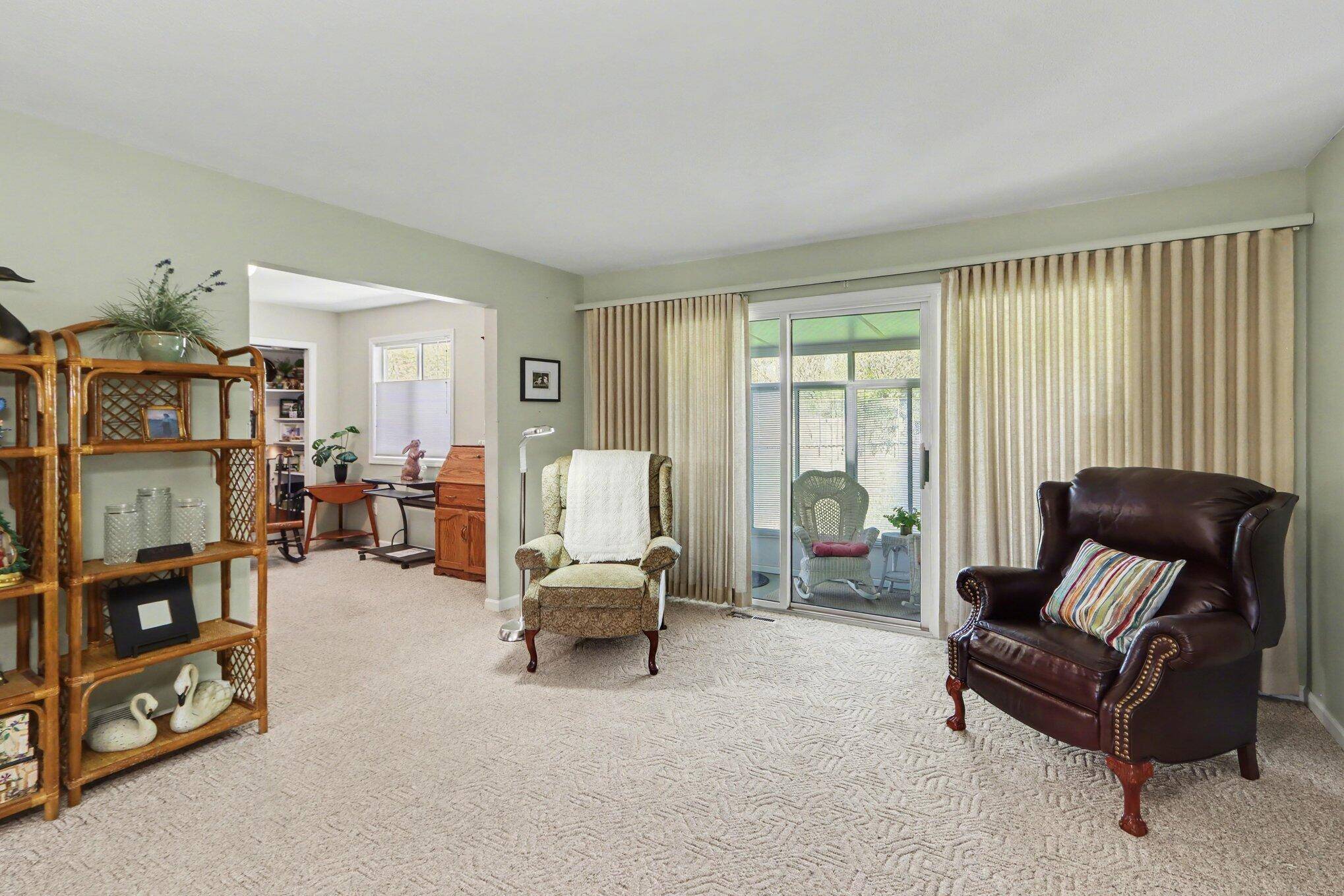 5126 Green Meadow RD, Oshtemo Twp, MI 49009