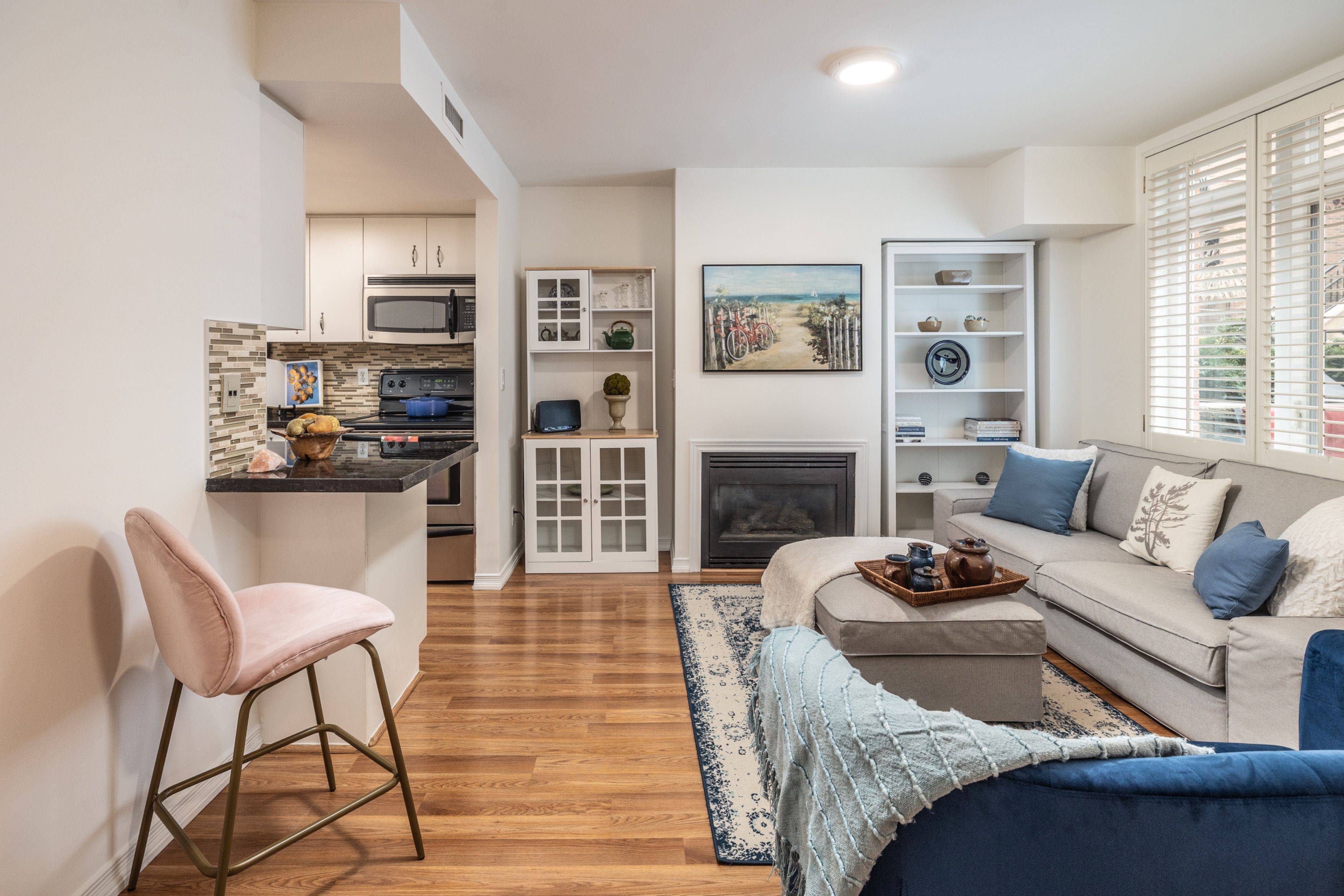 89 Lillian ST #02, Toronto C10, ON M4S 2H7