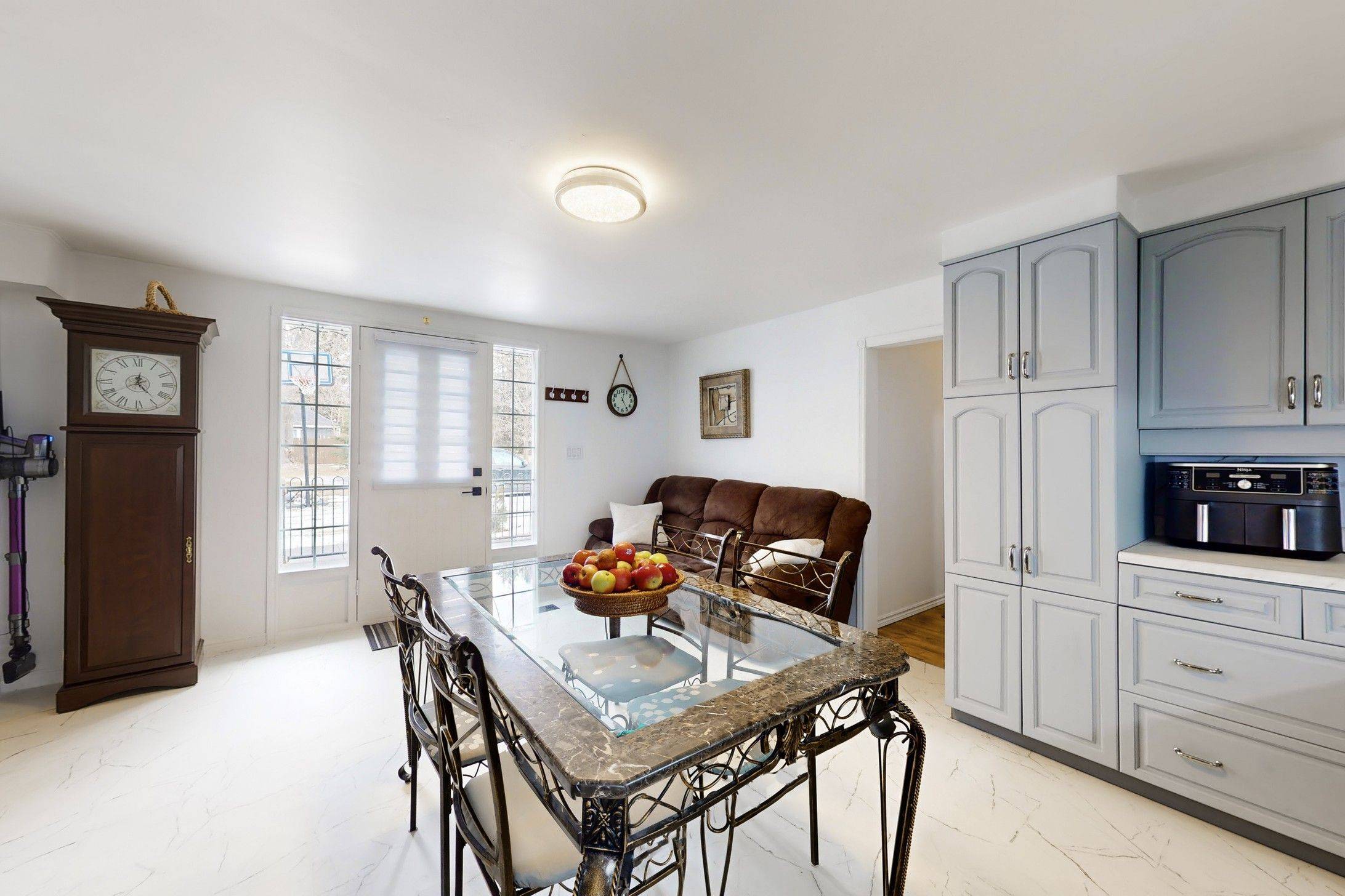 8352 Main Lisle ST, Adjala-tosorontio, ON L0M 1M0